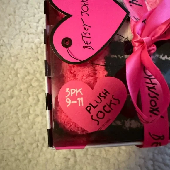Betsey Johnson Pink and Black Heart Socks - Picture 2 of 3